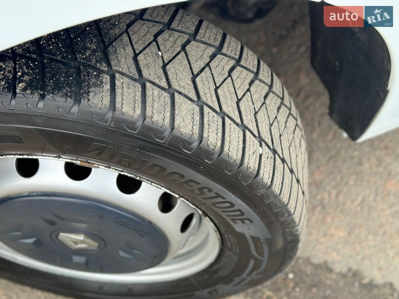 Вантажопасажирський фургон Renault Master 2017 в Києві