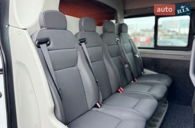 Грузопассажирский фургон Renault Master 2017 в Киеве