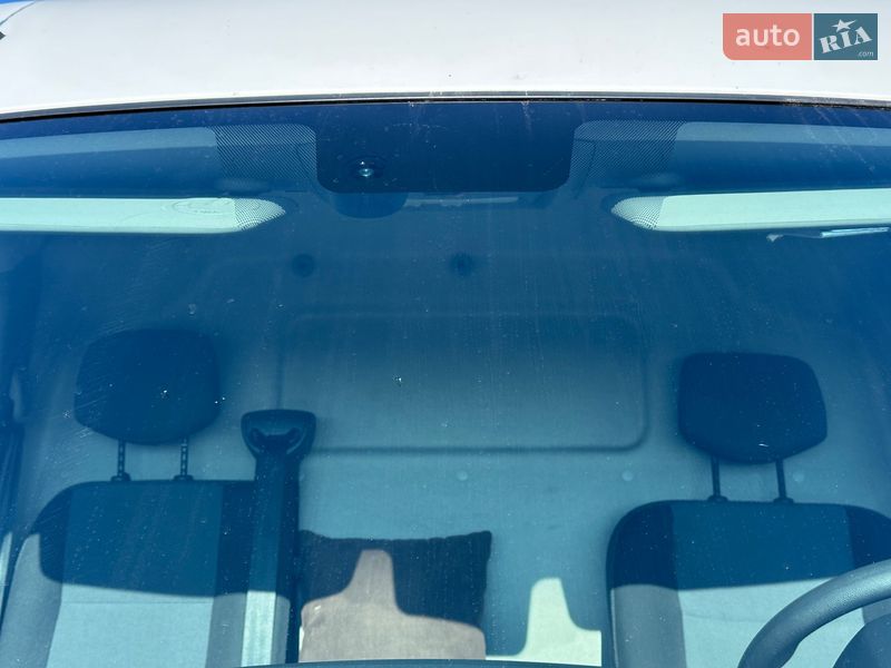 Грузовой фургон Renault Master 2018 в Львове