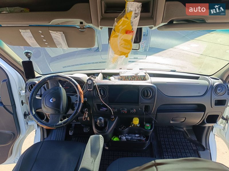 Минивэн Renault Master 2011 в Рава-Русской