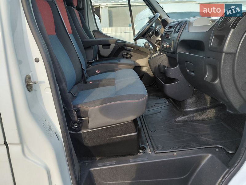 Грузовой фургон Renault Master 2016 в Ивано-Франковске