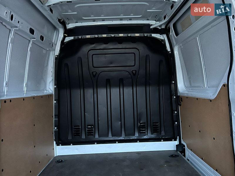 Грузовой фургон Renault Master 2021 в Луцке