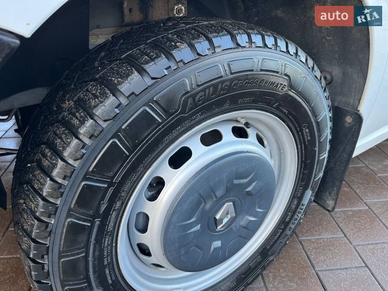 Грузовой фургон Renault Master 2017 в Дубно