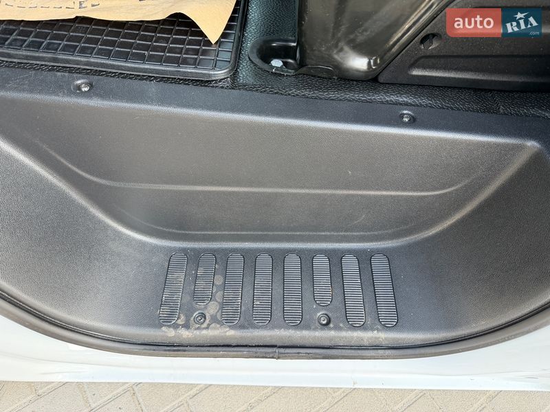 Борт Renault Master 2021 в Дубні