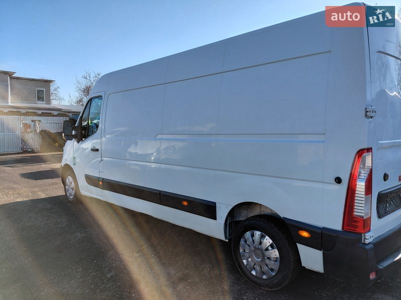 Грузовой фургон Renault Master 2015 в Ивано-Франковске