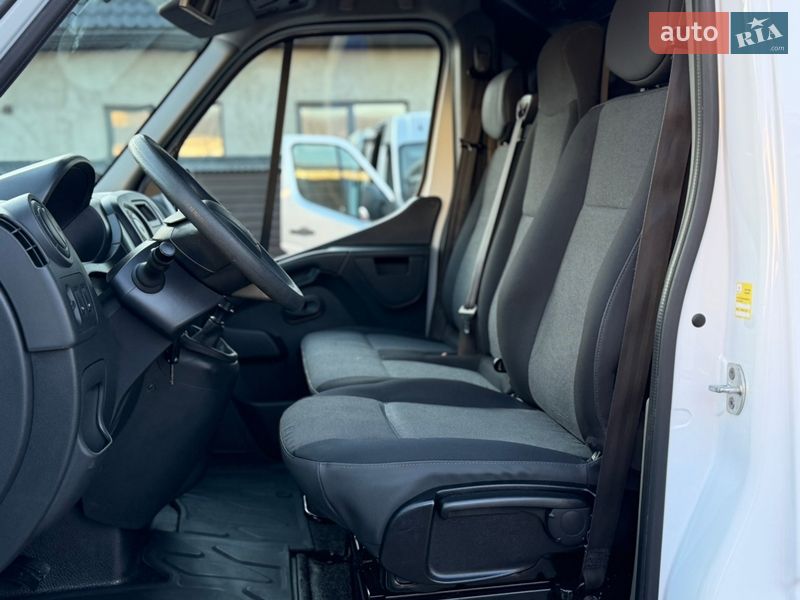 Грузовой фургон Renault Master 2019 в Дубно