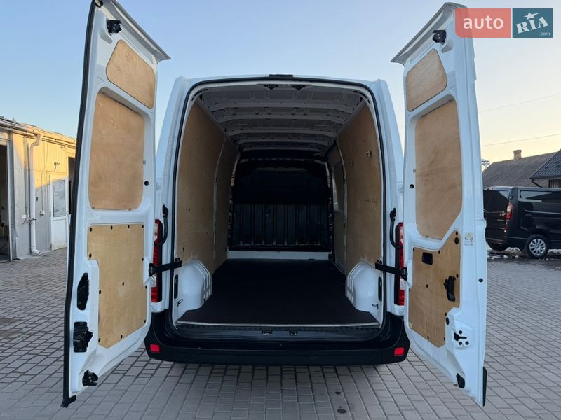 Грузовой фургон Renault Master 2019 в Дубно