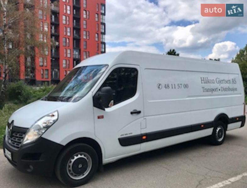 Вантажний фургон Renault Master 2016 в Львові