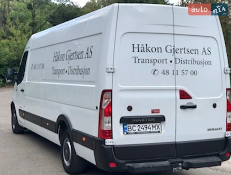 Вантажний фургон Renault Master 2016 в Львові