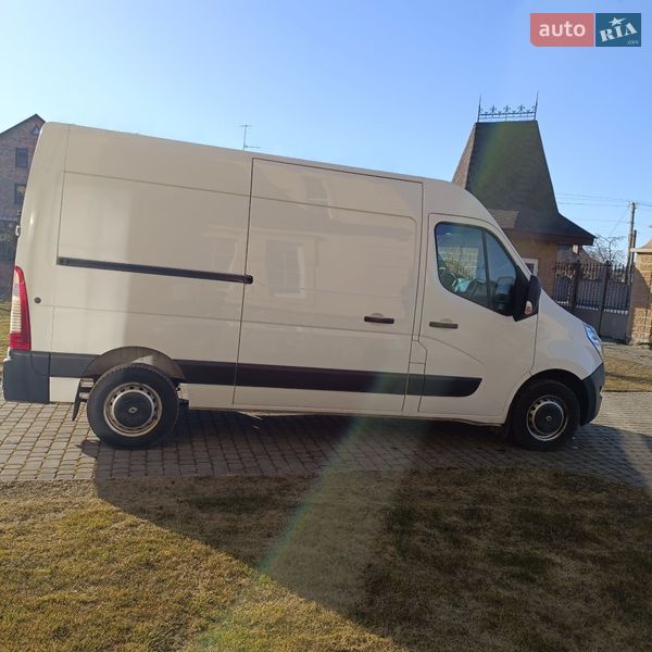 Грузовой фургон Renault Master 2018 в Почаеве