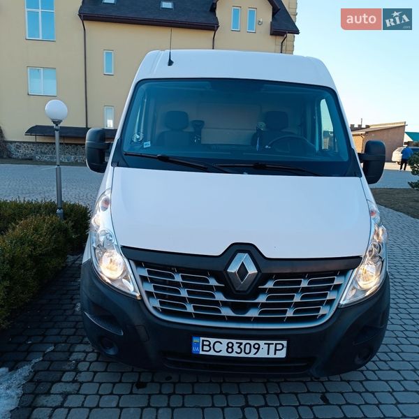 Грузовой фургон Renault Master 2018 в Почаеве