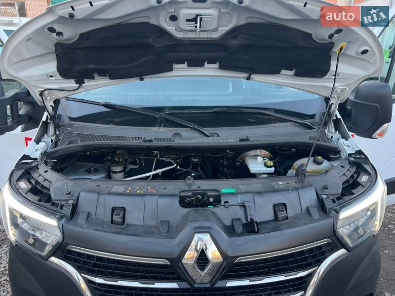 Другие грузовики Renault Master 2024 в Ровно