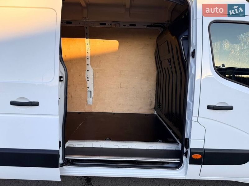 Грузовой фургон Renault Master 2021 в Киеве