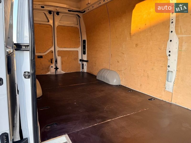 Грузовой фургон Renault Master 2021 в Киеве