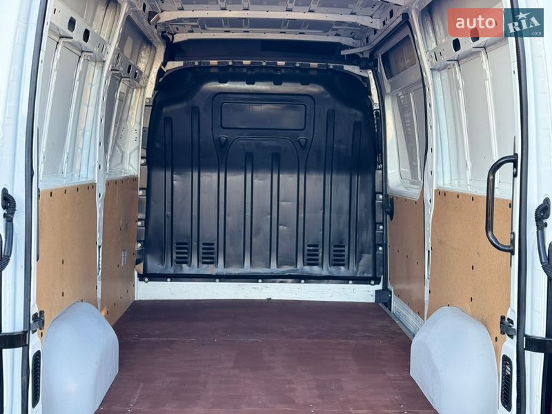 Грузовой фургон Renault Master 2021 в Киеве