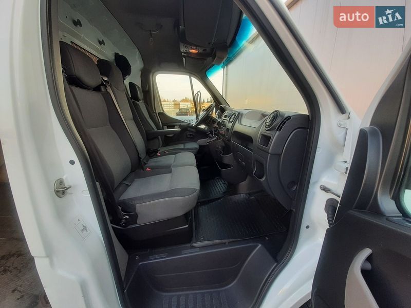 Грузовой фургон Renault Master 2013 в Луцке