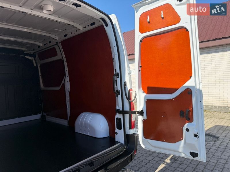 Грузовой фургон Renault Master 2021 в Киеве
