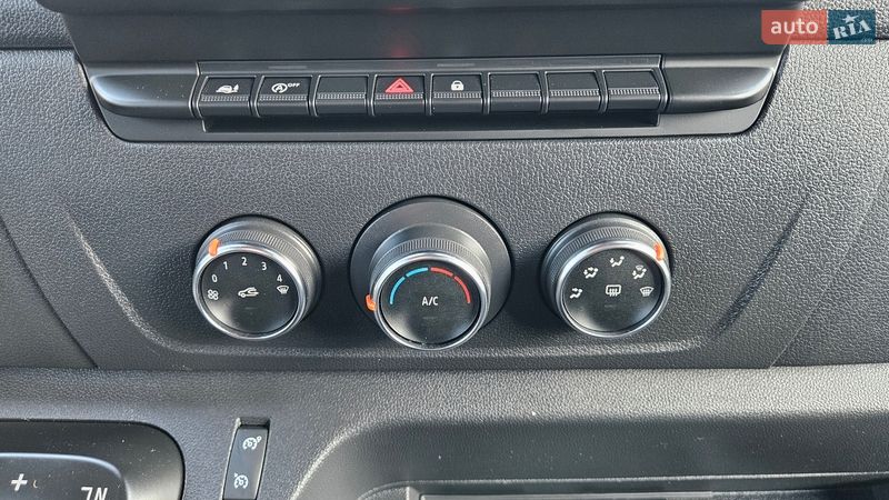 Грузовой фургон Renault Master 2021 в Радомышле