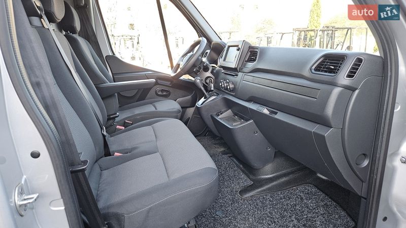 Грузовой фургон Renault Master 2021 в Радомышле