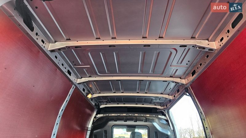 Грузовой фургон Renault Master 2021 в Радомышле