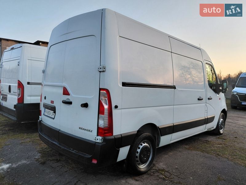 Грузовой фургон Renault Master 2016 в Ивано-Франковске