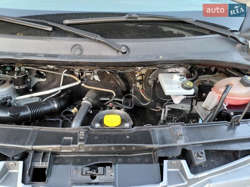 Грузовой фургон Renault Master 2016 в Ивано-Франковске