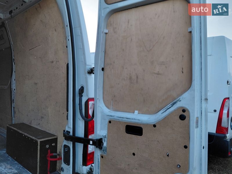Грузовой фургон Renault Master 2016 в Ивано-Франковске