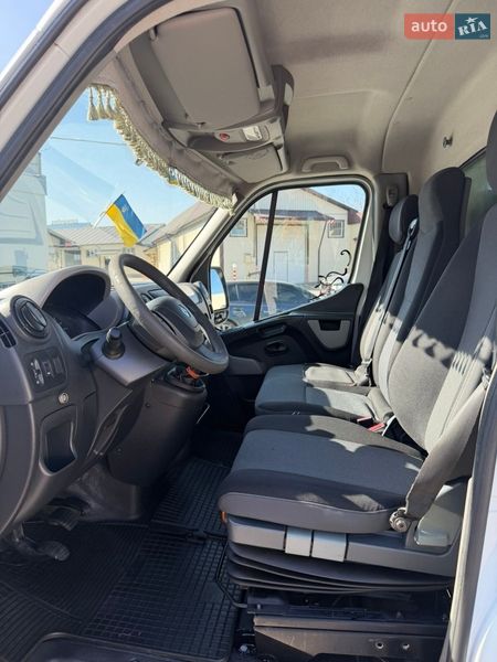 Грузовой фургон Renault Master 2016 в Кременчуге