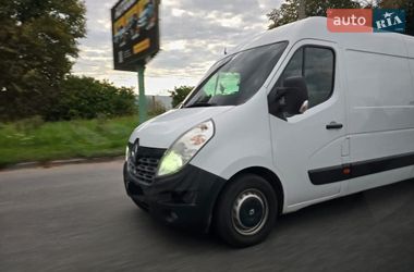 Вантажний фургон Renault Master 2018 в Чернівцях