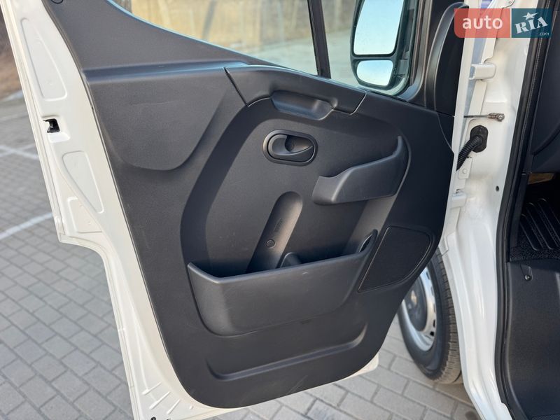 Грузовой фургон Renault Master 2019 в Дубно