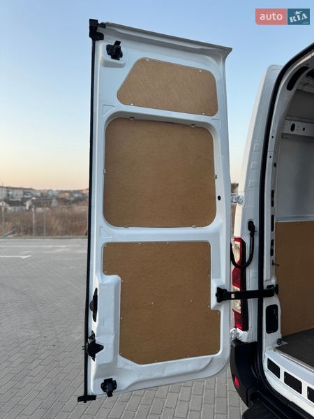 Грузовой фургон Renault Master 2019 в Дубно