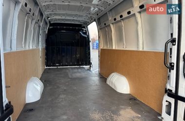 Грузовой фургон Renault Master 2019 в Дубно