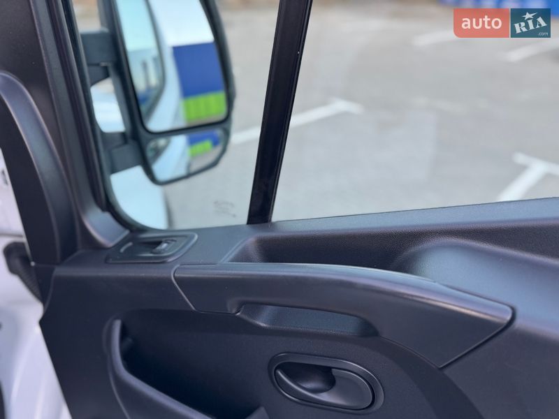 Грузовой фургон Renault Master 2019 в Дубно