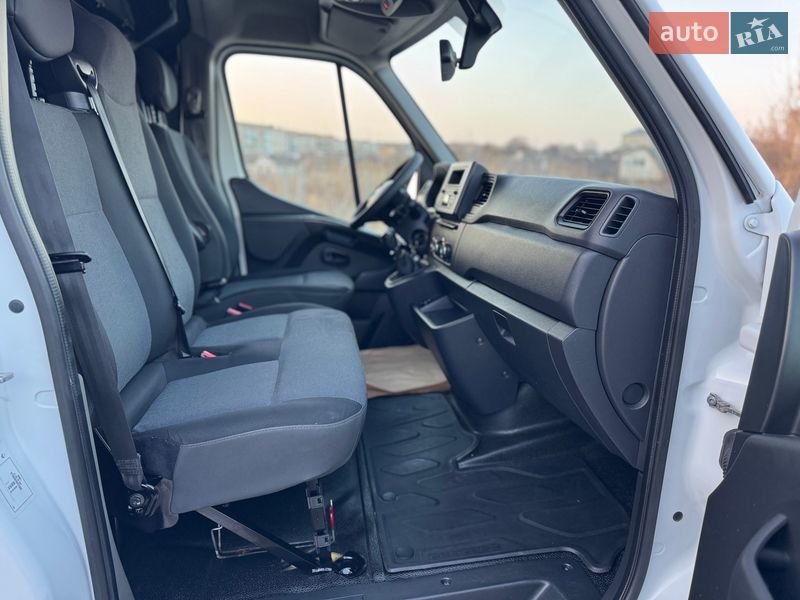 Грузовой фургон Renault Master 2019 в Дубно