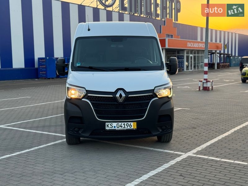 Грузовой фургон Renault Master 2019 в Дубно
