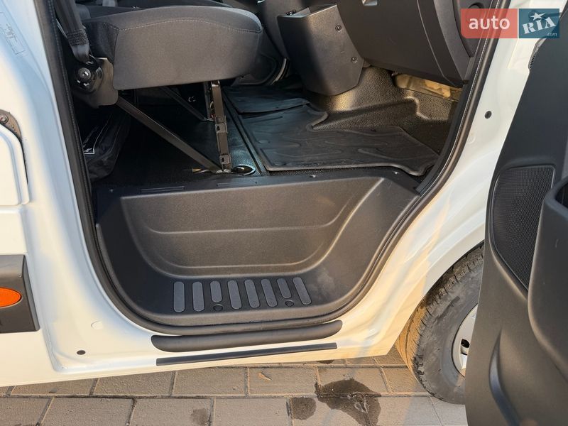 Вантажний фургон Renault Master 2022 в Києві