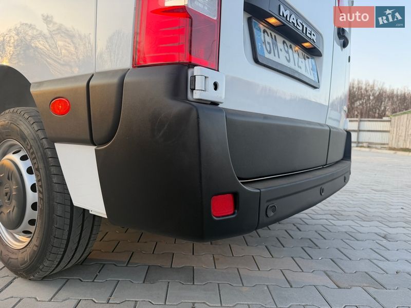 Вантажний фургон Renault Master 2023 в Дубні