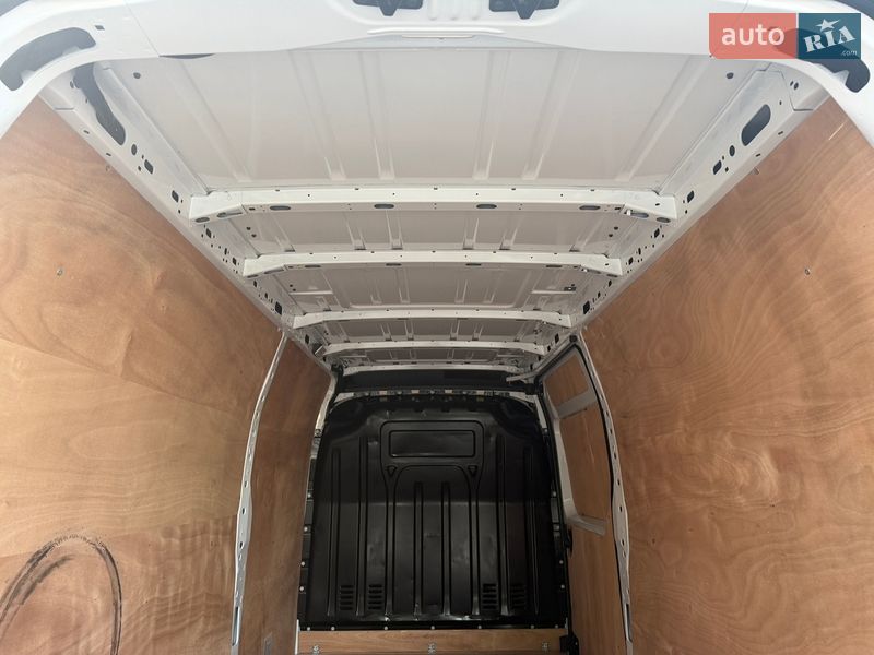 Вантажний фургон Renault Master 2023 в Дубні