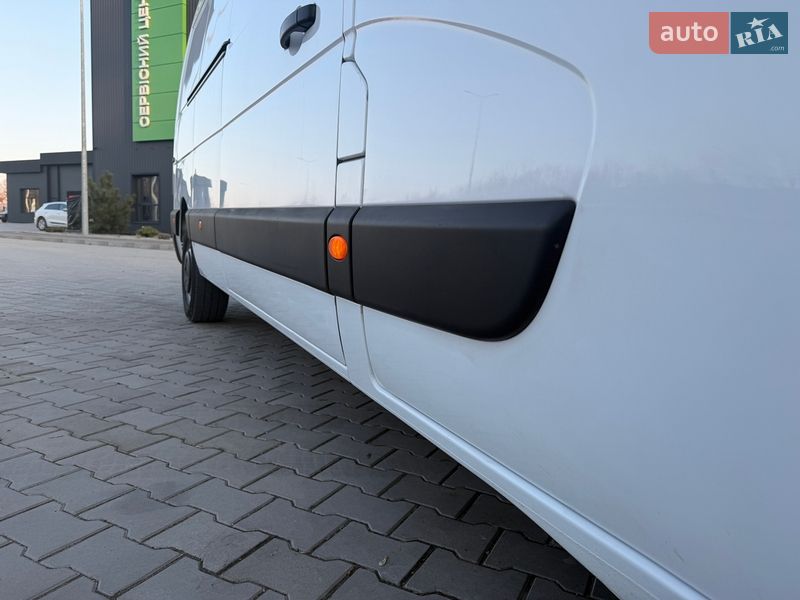 Вантажний фургон Renault Master 2023 в Дубні