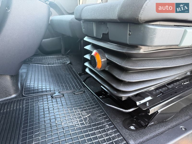 Вантажний фургон Renault Master 2023 в Дубні