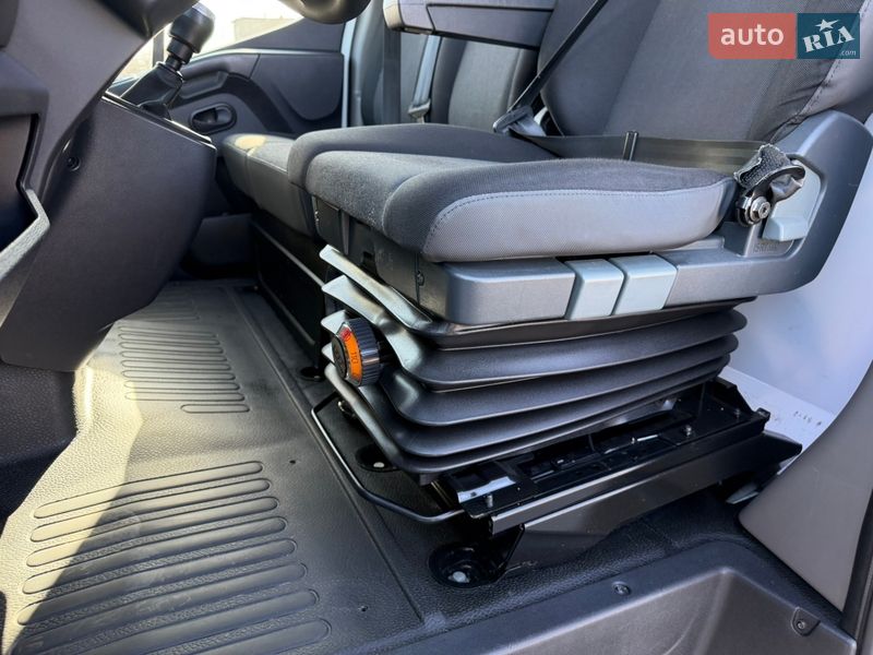 Грузовой фургон Renault Master 2021 в Луцке