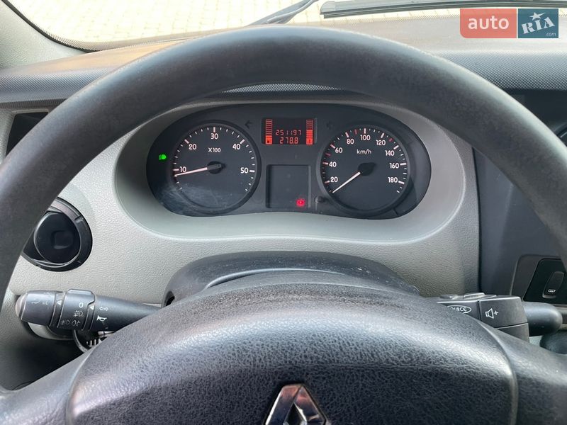 Минивэн Renault Master 2008 в Рава-Русской