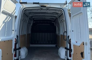 Вантажний фургон Renault Master 2021 в Рівному