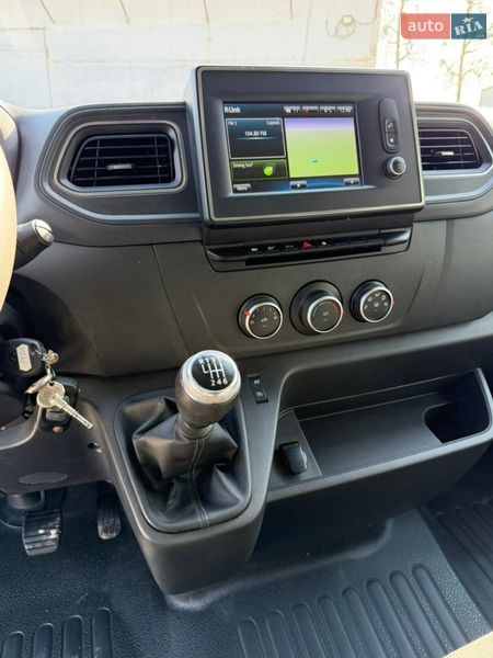 Вантажний фургон Renault Master 2021 в Рівному
