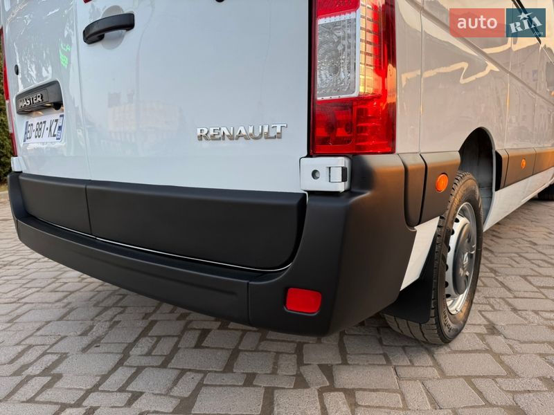 Грузовой фургон Renault Master 2017 в Дубно