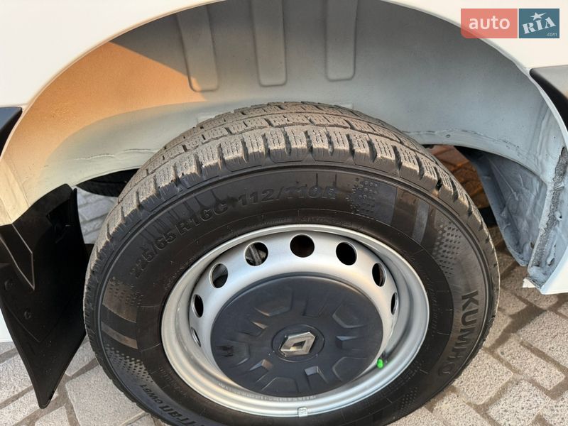Грузовой фургон Renault Master 2017 в Дубно