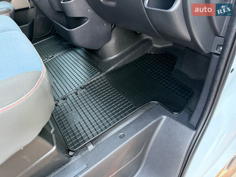 Грузовой фургон Renault Master 2017 в Дубно