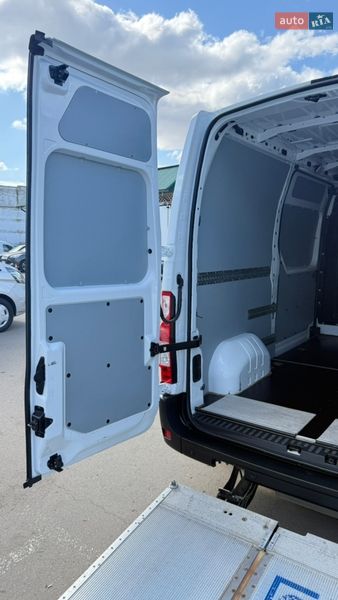 Вантажний фургон Renault Master 2021 в Луцьку