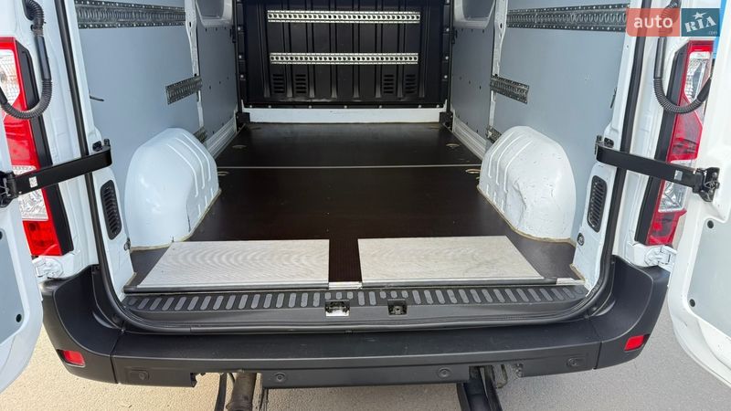 Вантажний фургон Renault Master 2021 в Луцьку