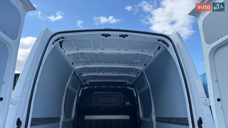 Вантажний фургон Renault Master 2021 в Луцьку